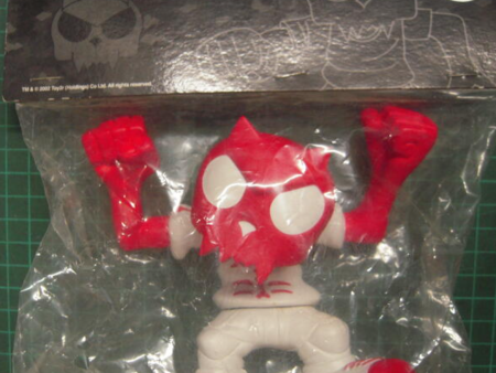 Toy2R 2001 Bobble Head Devil Toyer Red Bone Shirt ver 4.5  Vinyl Figure Fashion