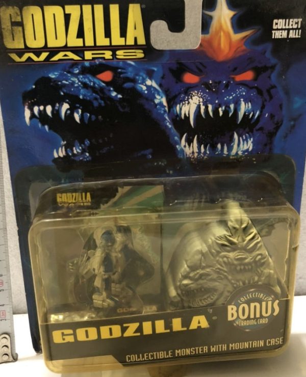 Trendmasters Godzilla Wars Collectible Monster w  Mountain Case Moguera 3  Trading Figure Sale