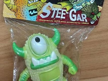 Unbox Industries Jeff Lamm M5 Bravo Stee-Gar Electric Green ver Vinyl Figure Fashion